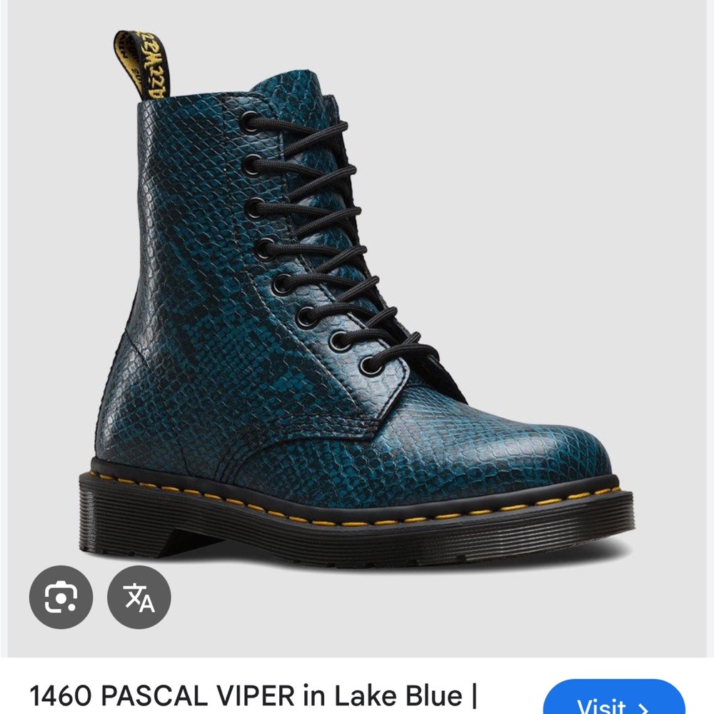 Dr. Martens Pascal Viper Boots in Blue